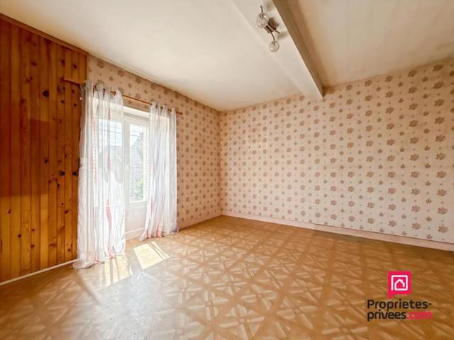 Maison à rénover avec terrain et dépendance proche Précy Sous Thil 21390