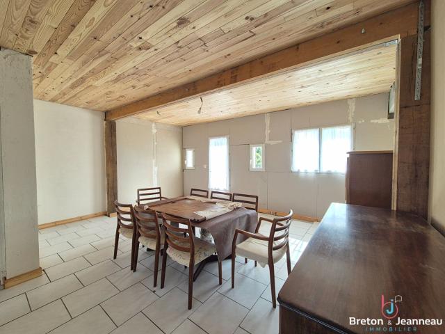 Maison à rénover axe Ernée Fougères 129m² Saint Pierre des Landes