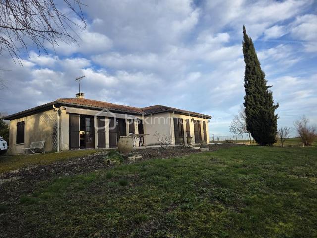 MAISON A RENOVER A MONCAUT SOUS SOL JARDIN 6200 m² 3 CHAMBRES GARAGE INDEPENDANT
