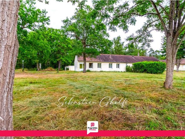 maison à rénover de plain pied avec 4 chambres terrain de 1110 m²