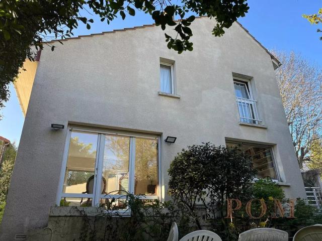 Maison à rénover Suresnes gare 257m² Suresnes