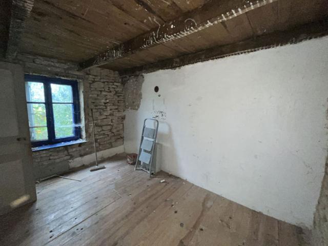Maison à rénover 10 pièces avec dépendances
