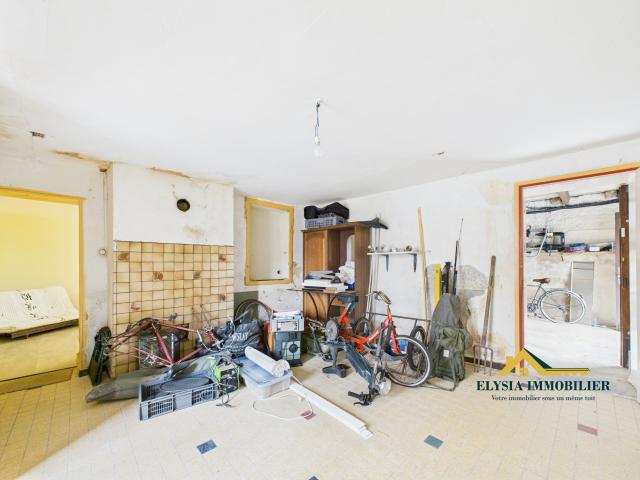 Maison à rénover 232 m2 NEUVILLE LES VAUCOULEURS 55140