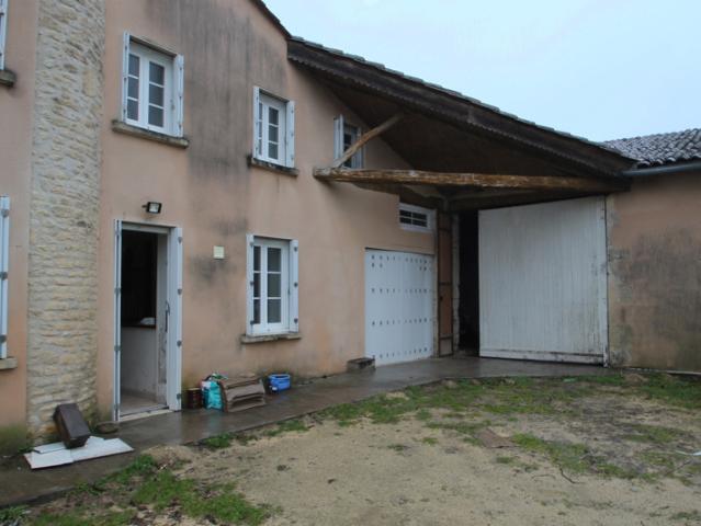 MAISON A RENOVER 3 CH AVEC DEPENDANCE