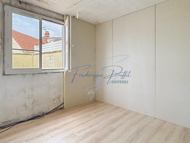 Maison à rénover 3 pièces avec dépendance – Lamecourt