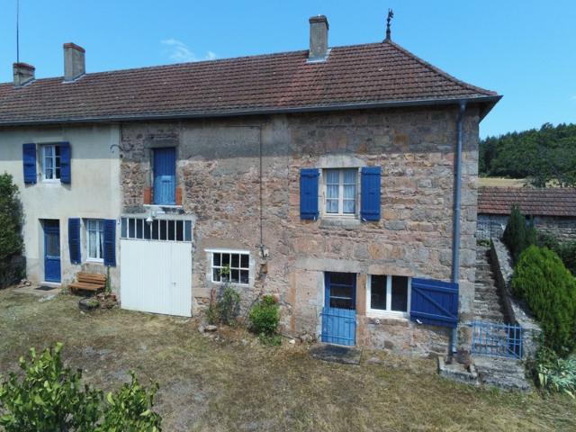 Maison à rénover 5 pièces / 110m² SUIN 71 Terrain de 4714m²