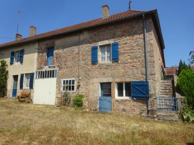 Maison à rénover 5 pièces / 110m² SUIN 71 Terrain de 4714m²