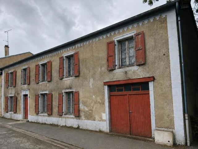Ancien café restaurant à réhabiliter, beau potentiel rare