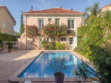 Maison à réinventer piscine et potentiel d?agrandissement 13009 Mazargues/Rolland Garros