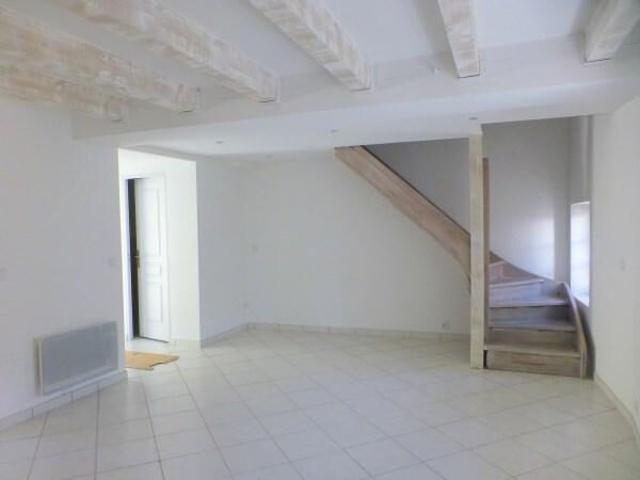Maison à Saint Jean de la Porte 73250, 3 pièces, de 52m² à 800 €