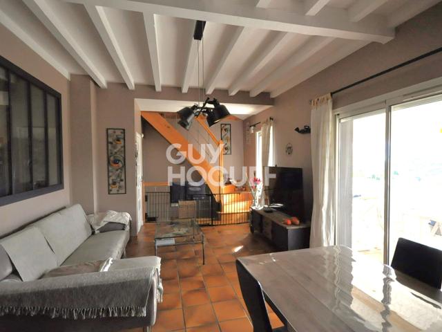 Maison à Saint Martin en Haut de 9 pièces, 165 m2 sur une parcelle de 1004 m2