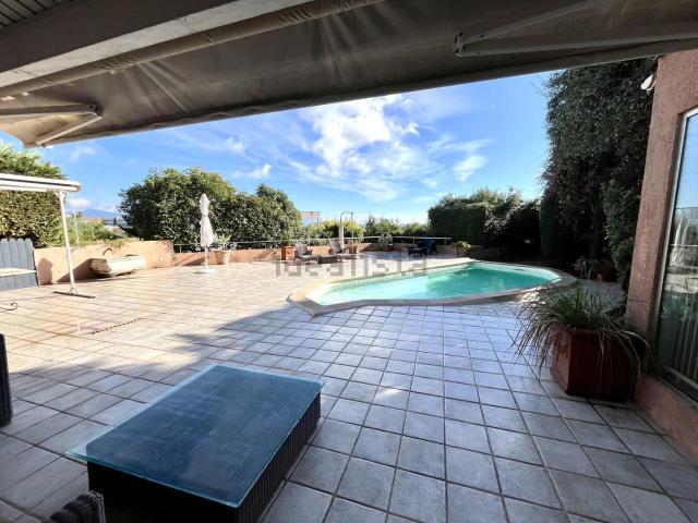 Maison, Antibes