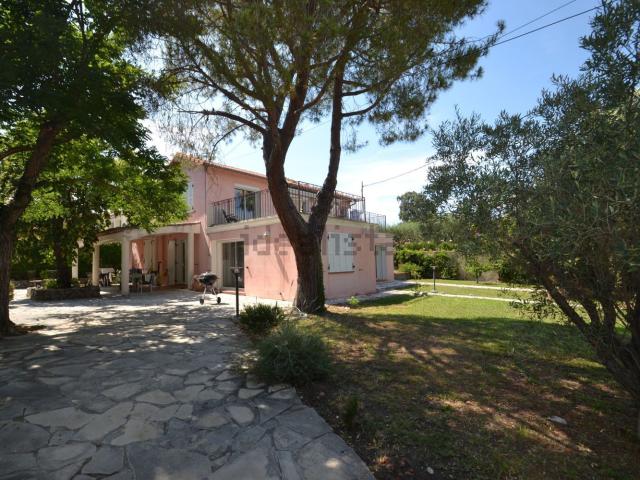 Maison, Antibes