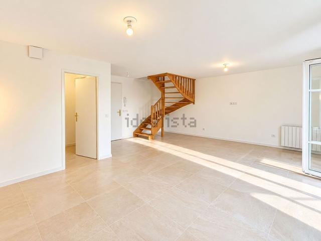 Maison, Antony