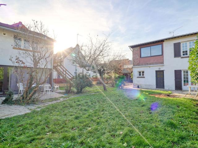 Maison, Antony