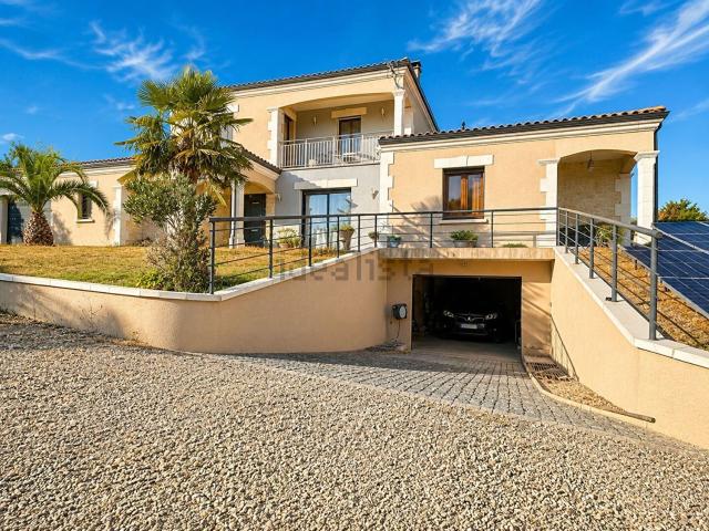 Maison, Anais