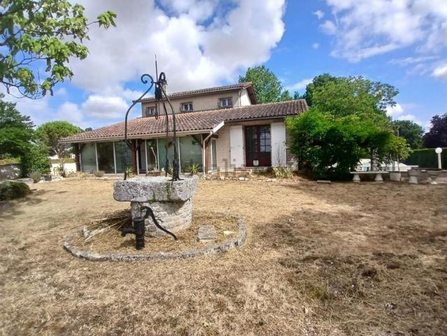 Maison, Anais