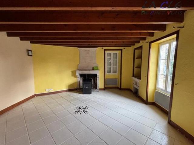 MAISON ANCIENNE