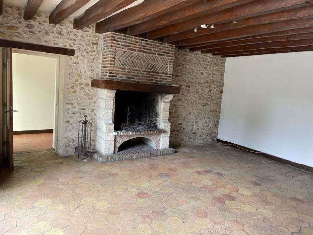 Maison ancienne 2 chambres orgerus hyper centre 78910