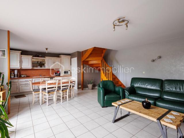Maison ancienne 4 chambres – Moulins centre – 105 m² – Terrain 290 m²