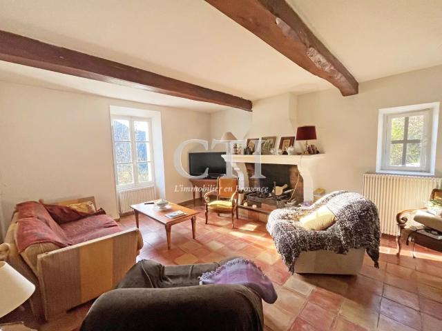 EXCLUSIVITE Maison ancienne avec travaux Au cœur de la val