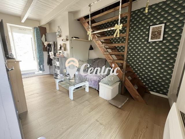 Maison ancienne à louer, 3 pièces Boismé, France 79300