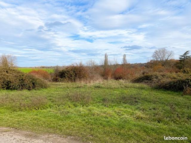 Maison ancienne à rénover de 114 m² Terrain 2 710 m²