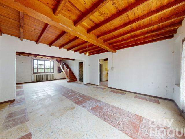 Maison ancienne à rénover 154 m2 avec 3 hectares de terrain
