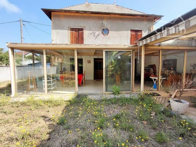 Maison ancienne à rénover 100m2 sur parcelle 555m2 à Vignieu, au calme