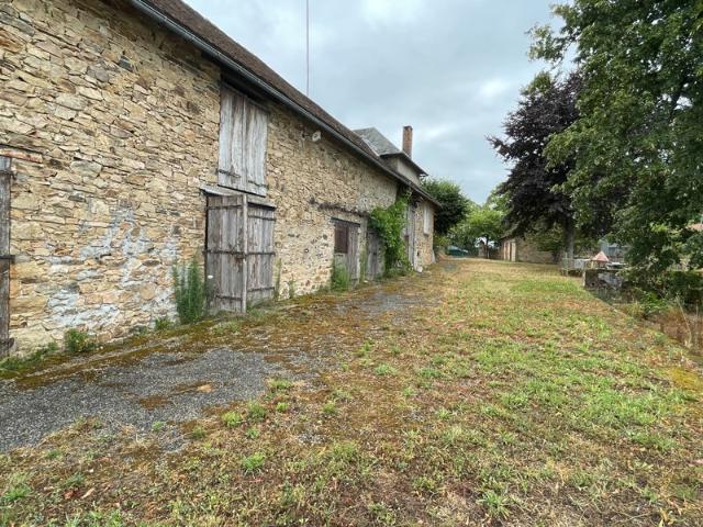 Maison ancienne avec grange et dépendances – Laroche l’Abeille 87