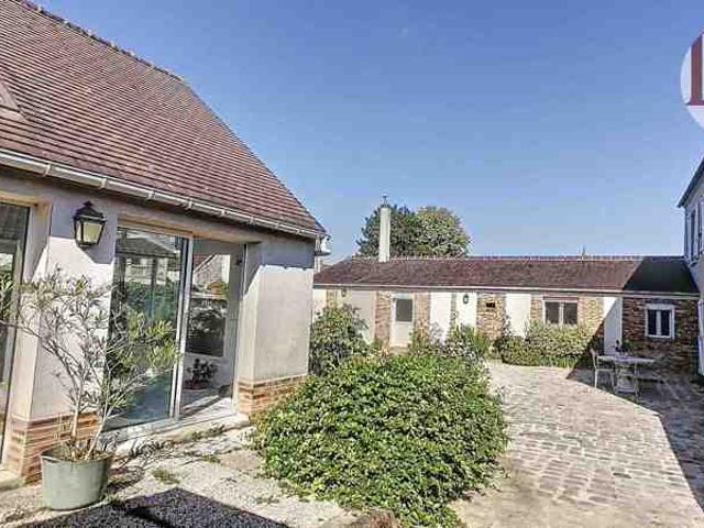 Maison ancienne beaux volumes proche de senlis