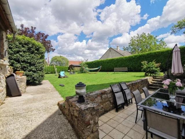 Maison ancienne de 153 m² avec 4 chambres et un bureau