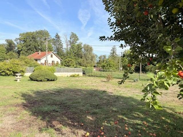Maison ancienne de 1809 de 127 m2, dépendance, garage et terrain