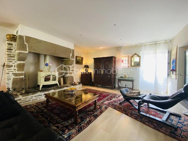Maison ancienne de 210 m² Langrolay sur Rance