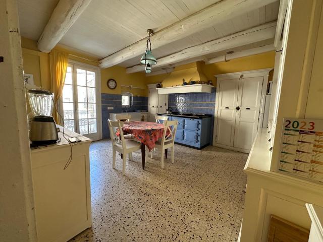Maison ancienne forge avec potentiel de vie en plain pied + logement indépendant