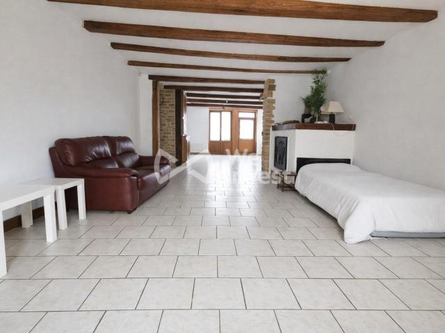 Maison ancienne 1820 – 238 m² – Terrain 3 500 m² – Dépe 238m² Puilly et Charbeaux