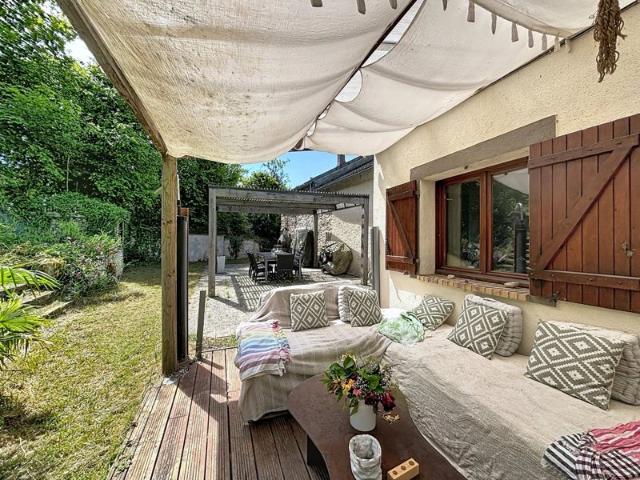 Maison ancienne 4 chambres Moret Loing et Orvanne