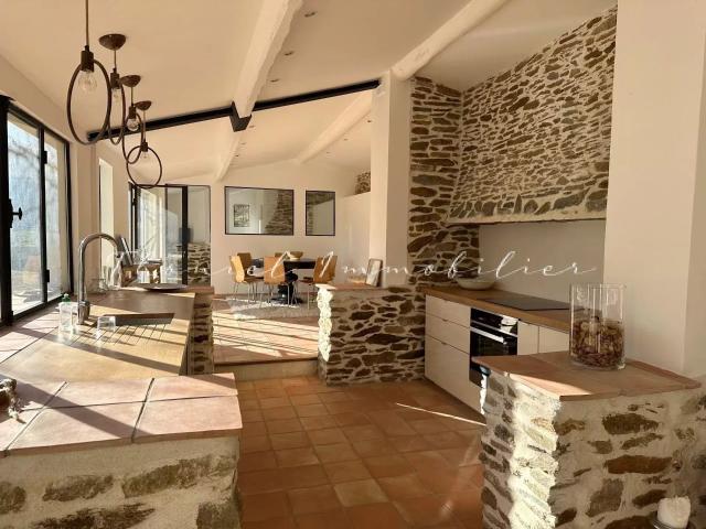 Maison ancienne rénovée à vendre à La Garde Freinet 200m² La Garde Freinet