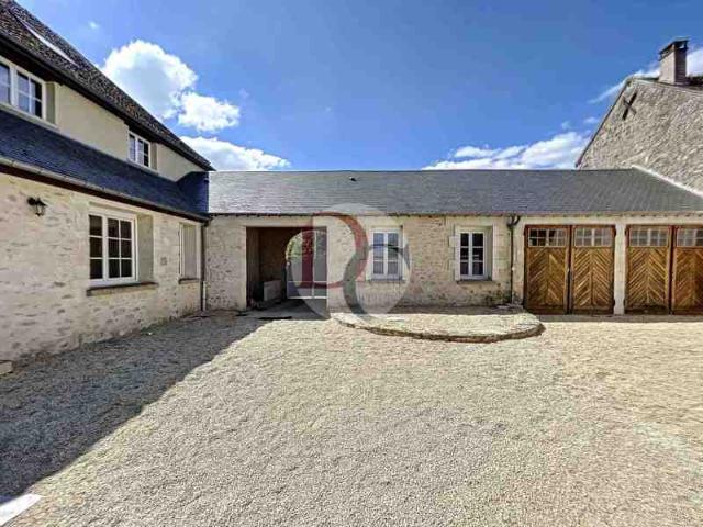 Maison ancienne rénovée avec studio Secteur Senlis idéa