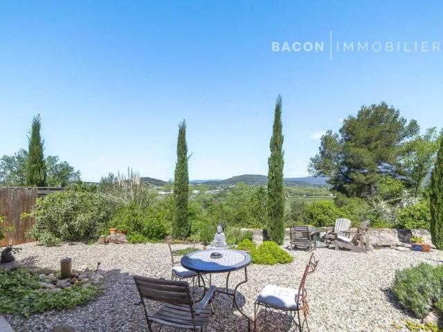 Maison ancienne rénovée avec vue à Apt 116m² Apt