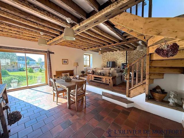 Maison ancienne rénovée de 5 pièce s 172 m² au sol