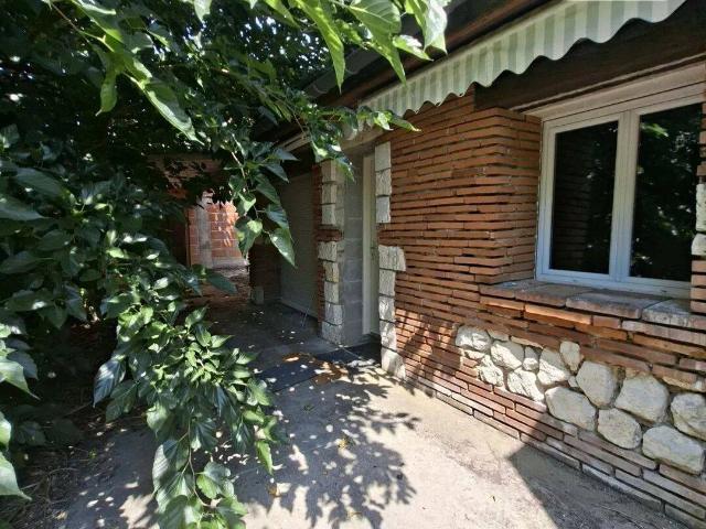 MAISON ANCIENNE RENOVEE JARDIN DOUBLE GARAGE
