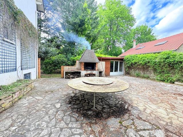 Maison Andresy 240.30 m2