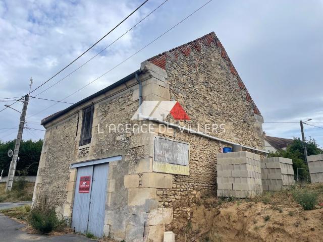 Maison, Angicourt