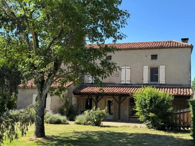 Maison, Anglars Juillac