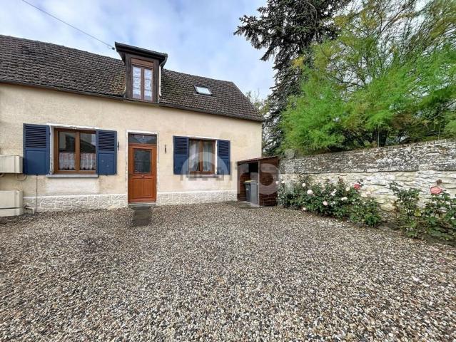 Maison, Angy