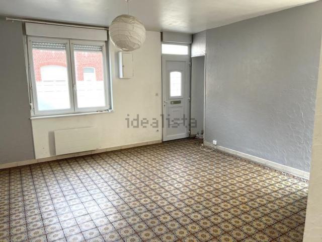 Maison, Annay