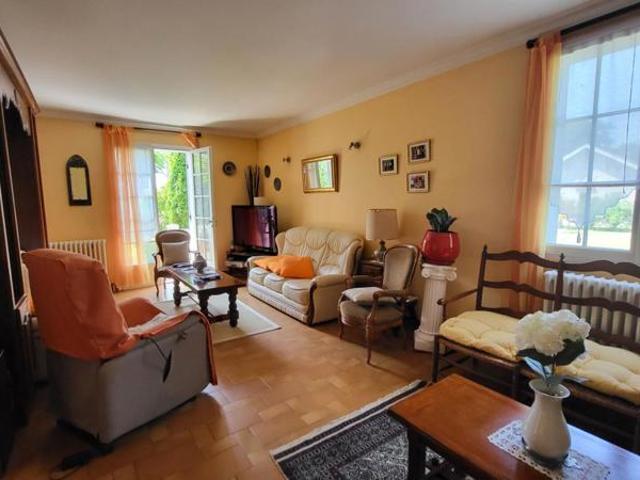 Maison années 1975 Saint Medard De Mussidan 6 pièces 210 m2 jardin de 1310m²