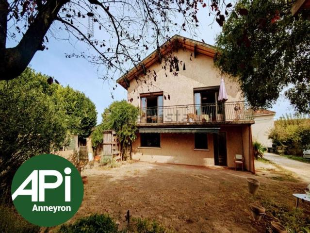 Maison, Anneyron