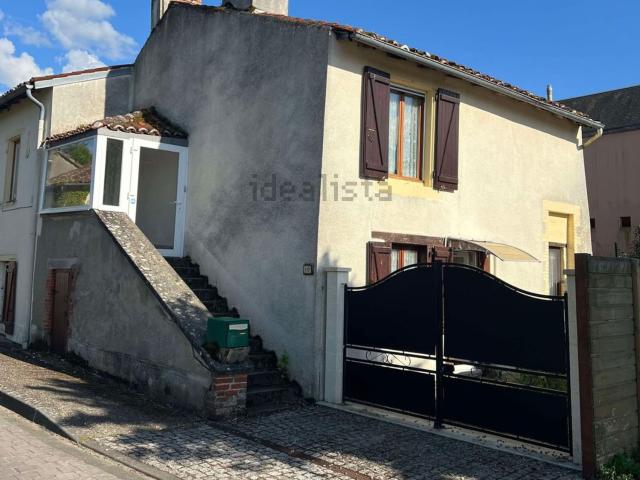 Maison, Abzac